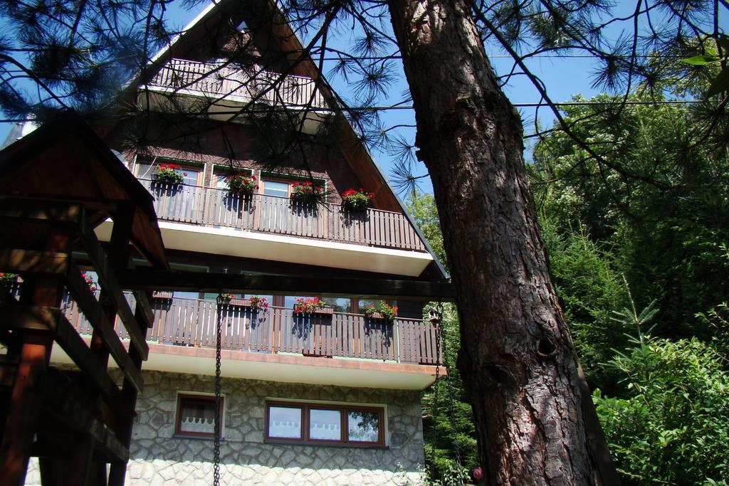 Willa Karolinka Stroza - Pet Friendly Ferienhaus *